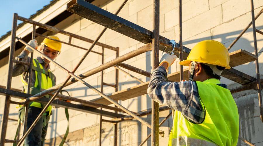 Professional gutter cleaning in Torrington, WY